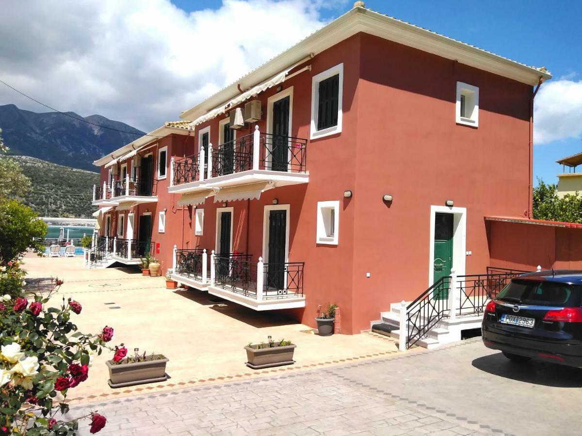 Stella 'S Sea Front Apartments Yénion Exterior foto